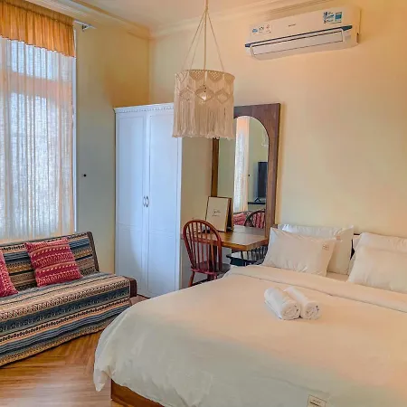 Olivia Aparthotel